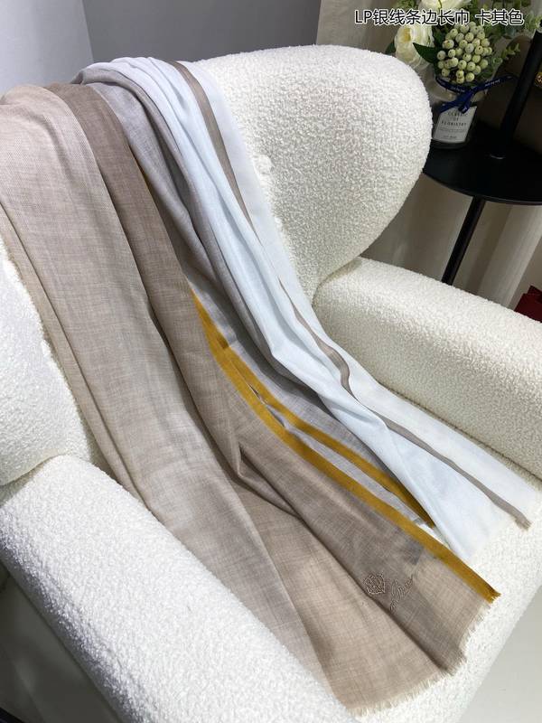 Loro Piana Scarf LPC00059 Loro Piana Scarf LPC00059